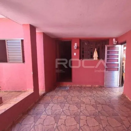 Rent this 2 bed house on Rua Doutor Walter de Camargo Schutzer in Vila Vista Alegre, São Carlos - SP
