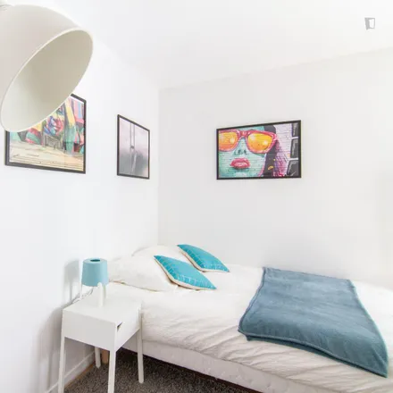 Image 2 - Le Monet, Rue du Port, 92500 Rueil-Malmaison, France - Room for rent