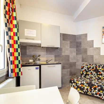 Image 3 - Liceo Marco Minghetti, Via Augusto Majani, 40122 Bologna BO, Italy - Apartment for rent