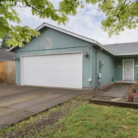 Image 2 - 426 S 42nd Pl, Springfield, Oregon, 97478 - House for sale