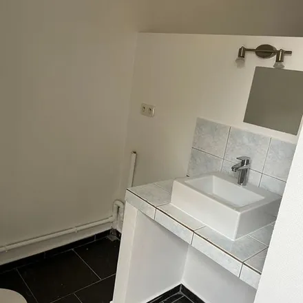 Rent this 1 bed apartment on Place de Saint-Amand 17 in 6221 Fleurus, Belgium