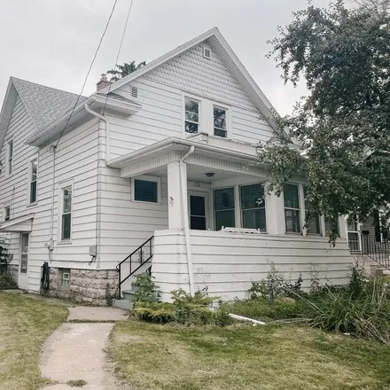 Buy this 3 bed house on 114 Bowen Street in Oshkosh, WI 54901