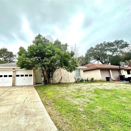 Buy this 3 bed house on 752 Meadowglen Drive in Baytown, TX 77521