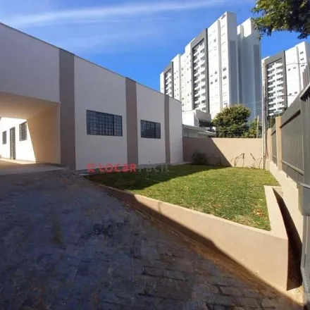 Rent this 6 bed house on Rua José Maria da Silva Paranhos in Presidente, Londrina - PR