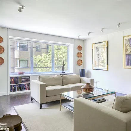 Buy this studio apartment on 880 FIFTH AVENUE 4JK in New York