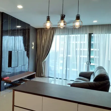 Rent this 3 bed apartment on Citizen @ Old Klang Road in Old Klang Road, Overseas Union Garden
