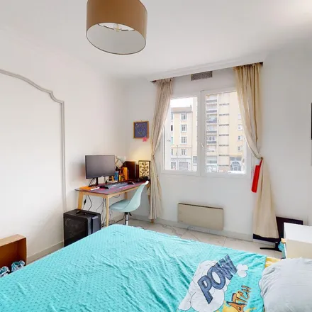 Image 5 - 145 Rue Challemel-Lacour, 69008 Lyon, France - Apartment for rent