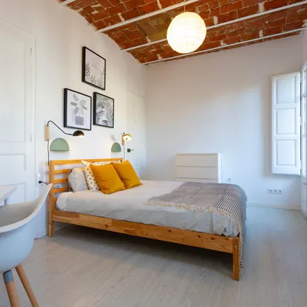 Rent this 1 bed apartment on Joyería Miralles in Carrer de Bailèn, 08037 Barcelona