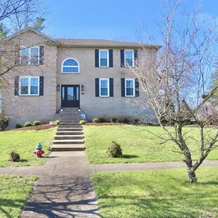 Image 1 - 1381 Lannock Drive, Caldwell Manor, Danville, KY 40422, USA - House for sale
