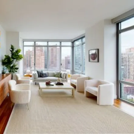Image 1 - #28a,333 East 91 Street, Yorkville, Manhattan - Apartment for sale