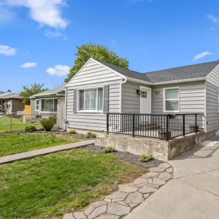 Buy this 3 bed house on 563 East Columbia Avenue in Spokane, WA 99208
