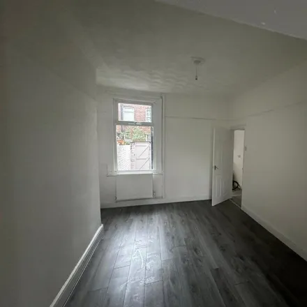 Image 4 - Bigham Road, Liverpool, L6 6DW, United Kingdom - Townhouse for rent