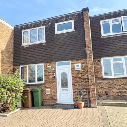Rent this 3 bed townhouse on Berkley Hill in Corringham, SS17 7RJ