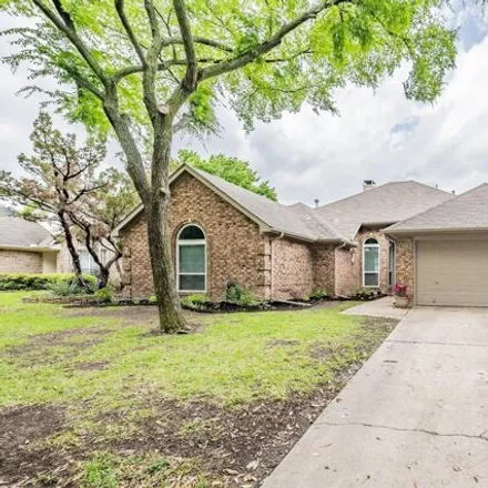 Image 2 - 7555 Bryce Canyon Drive West, Fort Worth, TX 76137, USA - House for sale
