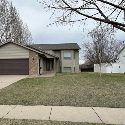 Buy this 4 bed house on 33rd Street Southwest in Fargo, ND 58104