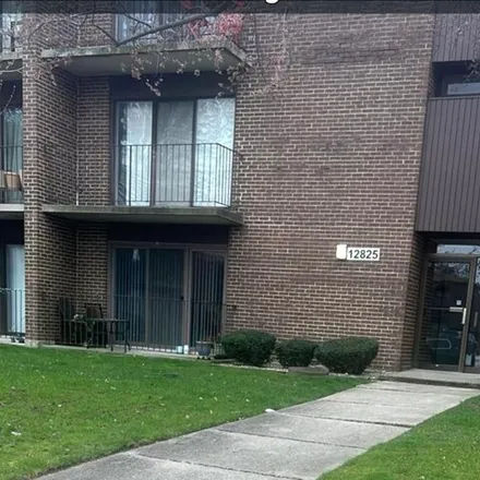 Image 2 - 12899 South Kenneth Avenue, Alsip, IL 60803, USA - Condo for sale