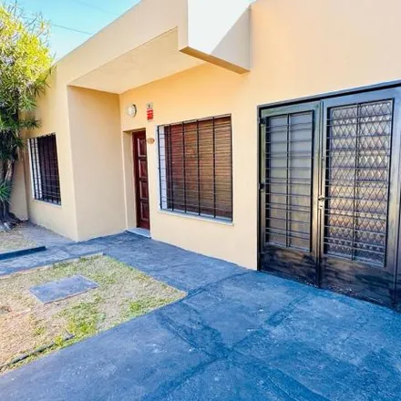 Image 2 - Doctor José A. Craviotto 2803, Quilmes Oeste, Quilmes, Argentina - House for sale