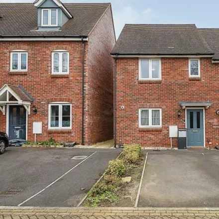 Buy this 2 bed house on Heatley Way in North Hinksey, OX2 9SL