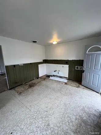 Image 7 - 20951 Woodward Street, Broad Acres, Clinton Township, MI 48035, USA - House for sale