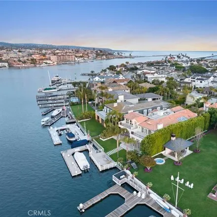 Image 2 - 2102 E Balboa Blvd, Newport Beach, California, 92661 - House for rent