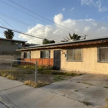 Buy this 3 bed house on 516 Gilday Avenue in North Las Vegas, NV 89030
