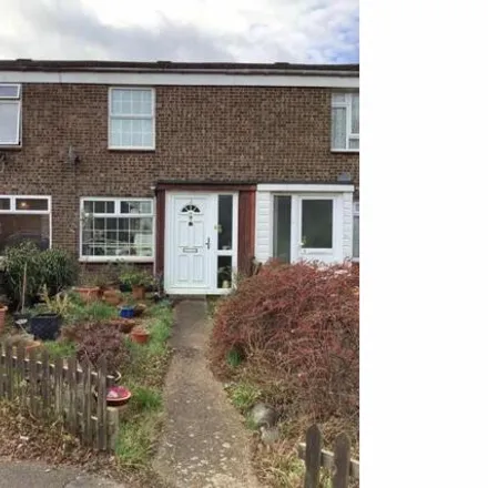 Buy this 2 bed townhouse on Kingsley Way in Tring, HP23 5DN