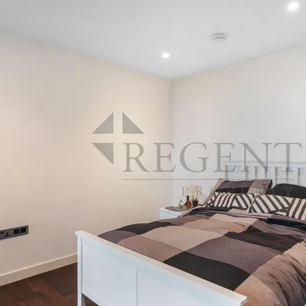 Image 9 - Rosemary, 85 Royal Mint Street, London, E1 8ZU, United Kingdom - Apartment for rent