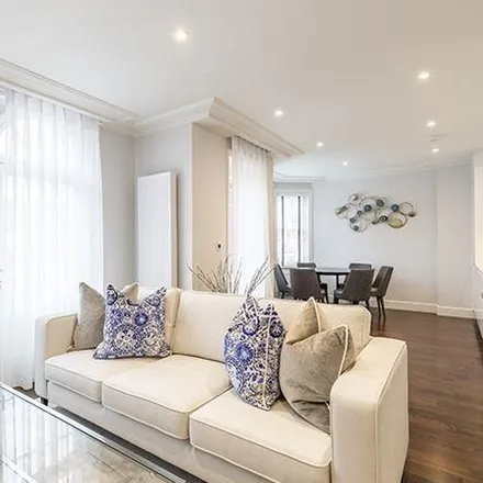 Image 2 - Hamlet Gardens, London, W6 0TS, United Kingdom - Apartment for rent