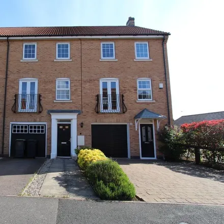 Rent this 3 bed townhouse on 53 Cartwright Way in Beeston, NG9 1RL