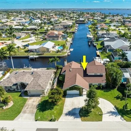Image 2 - 2669 Southeast 20th Place, Cape Coral, FL 33904, USA - House for sale