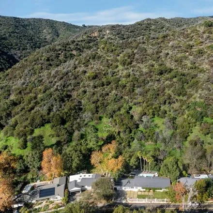 Image 7 - 3441 Mandeville Canyon Road, Los Angeles, CA 90049, USA - House for sale