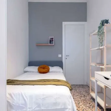 Rent this 4 bed apartment on Parcheggio Nizza in Via Luigi Pagliani, 10126 Turin TO