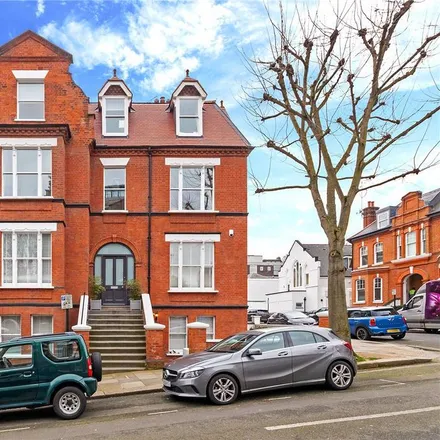Rent this 3 bed apartment on Kemplay Road in London, NW3 1SY