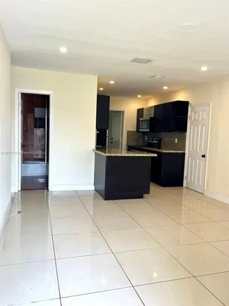Image 4 - 1723 Northeast 182nd Street, North Miami Beach, FL 33162, USA - House for rent