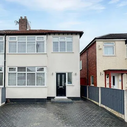 Buy this 3 bed duplex on Milton Avenue in Knowsley, L14 6TH