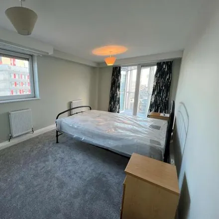 Image 5 - West Orchard House, Belgrade Square, Coventry, CV1 1GG, United Kingdom - Room for rent