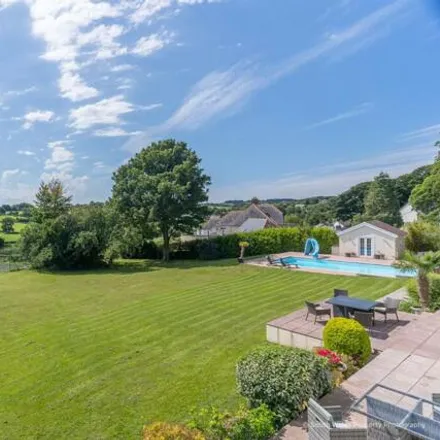 Image 9 - Broadway, Cowbridge, CF71 7EY, United Kingdom - House for sale