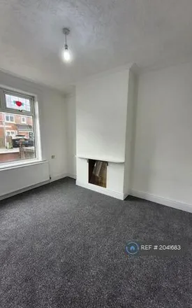 Image 4 - Trap house, 50 Partington Street, Castleton, OL11 3DJ, United Kingdom - Townhouse for rent