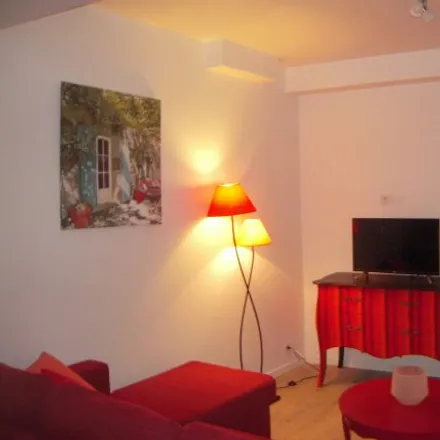 Rent this 1 bed townhouse on Grenoble in Secteur 2, FR