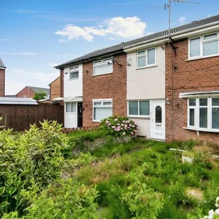 Buy this 3 bed townhouse on Coppice Close in Moreton, CH43 9XD