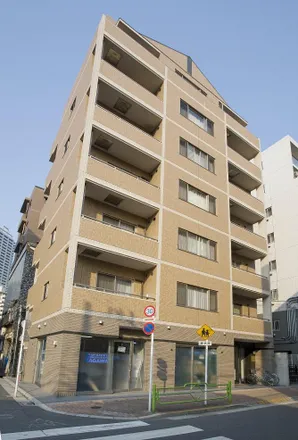 Rent this studio apartment on Tsukuda Ohashi-dori in Akashi cho, Chuo