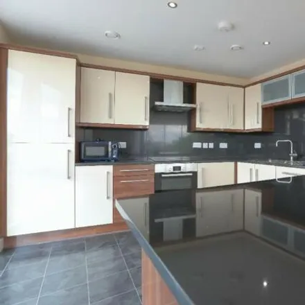 Rent this 6 bed room on MAF Properties in 114 Ecclesall Road, Sheffield
