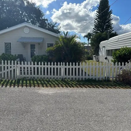 Image 1 - 1216 5th, Glades County, FL 34974, USA - House for sale