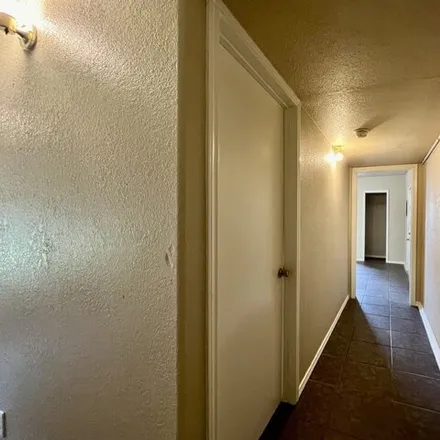 Image 8 - 1211 Escalon Ave Unit 2, San Antonio, Texas, 78221 - Apartment for rent