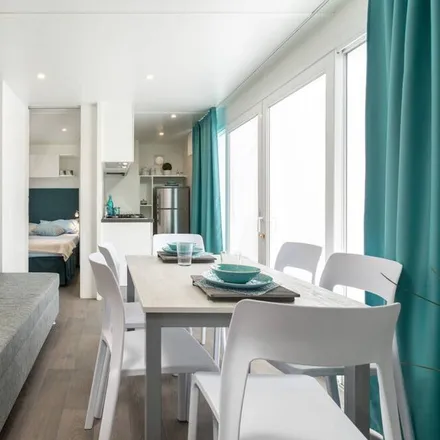 Rent this 3 bed house on Sirmione in Via Costantino il Grande, 25019 Desenzano del Garda BS