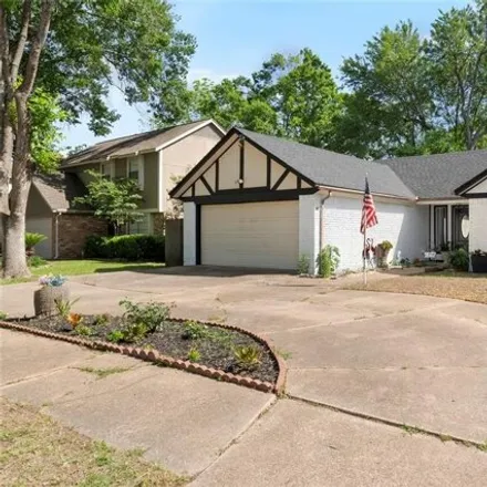 Buy this 3 bed house on 11995 Osage Park Drive in Harris County, TX 77065