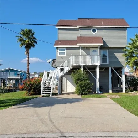 Rent this 3 bed house on 22902 Vida St in Galveston, Texas