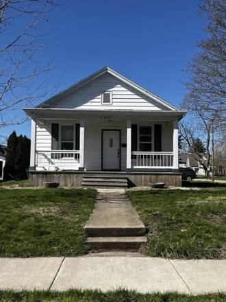 Buy this 3 bed house on 591 10th Street in LaSalle, IL 61301