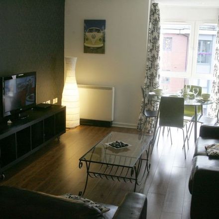 Rent this 2 bed apartment on Lythgoes Lane in Warrington, WA1