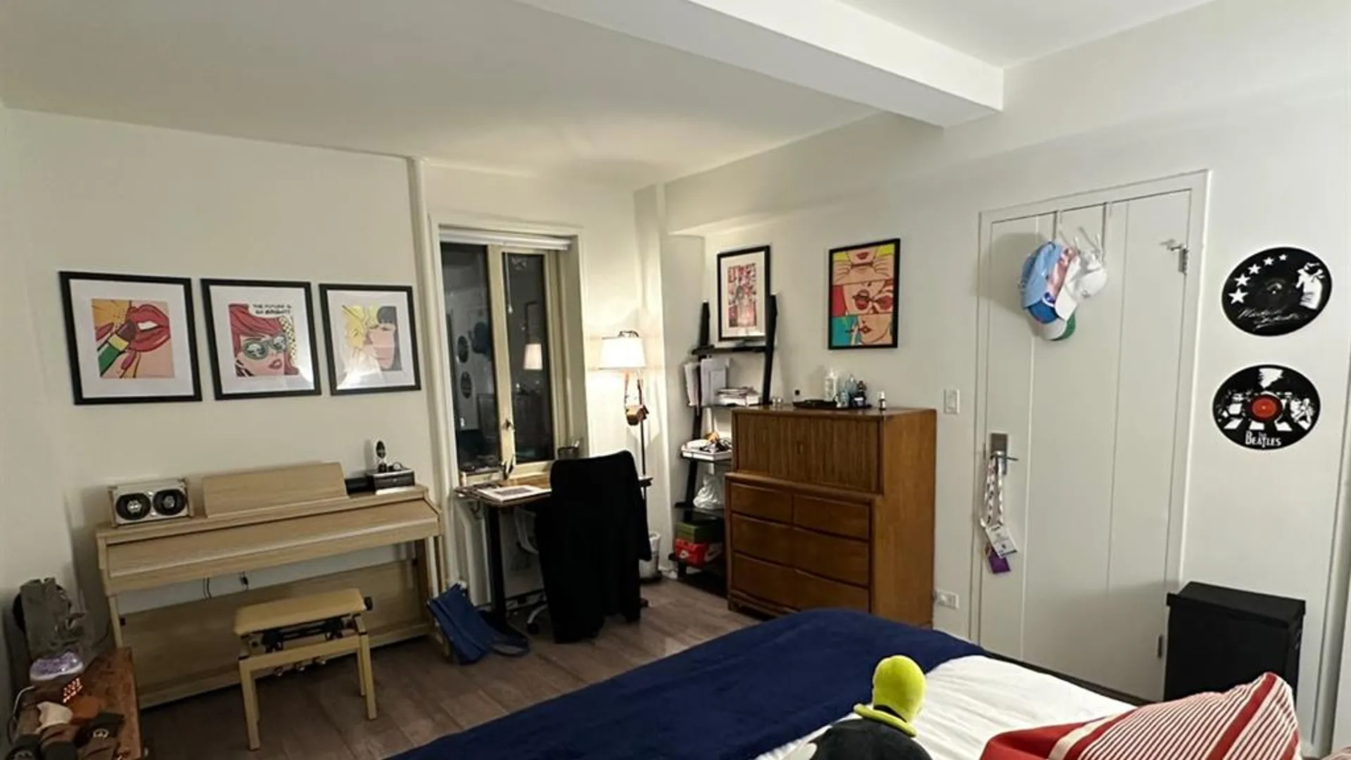 18 Stuyvesant Oval, New York, NY 10009, USA | Room for rent